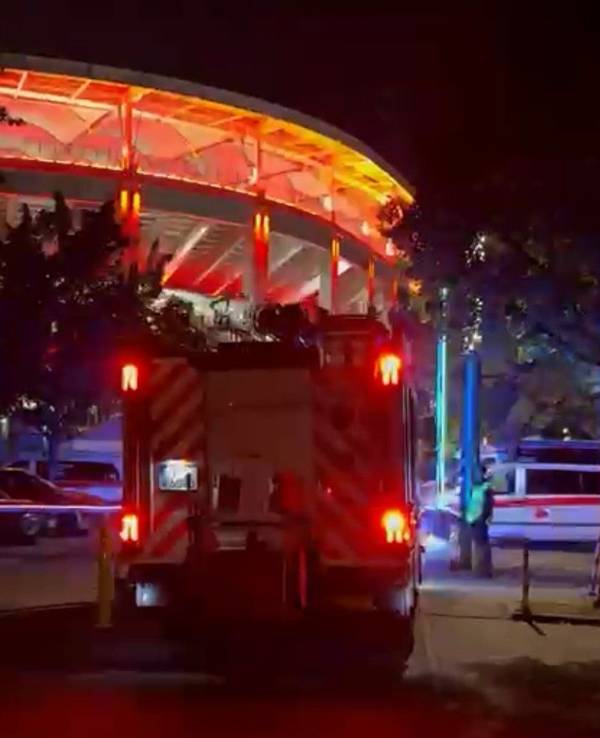 Die Feuerwehr rückte nach dem Spiel im Deutsche Bank Park aus; ein Evakuierungsalarm war plötzlich losgegangen.
