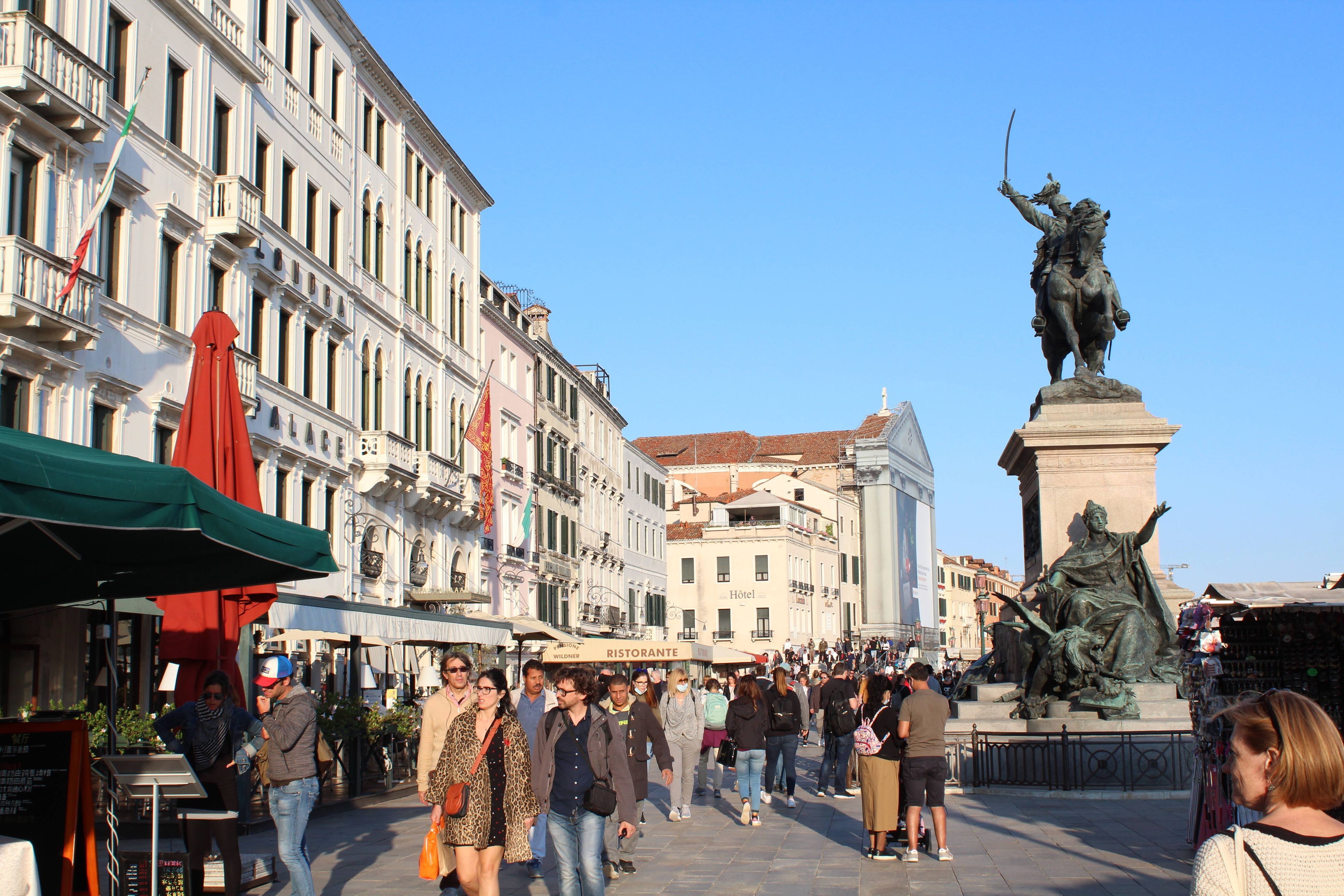 Promenade zwischen San Marco und San Zaccaria in Venedig: Ein kanadisches Paar war geschockt, nachdem es die Rechnung einer Trattoria bekam.