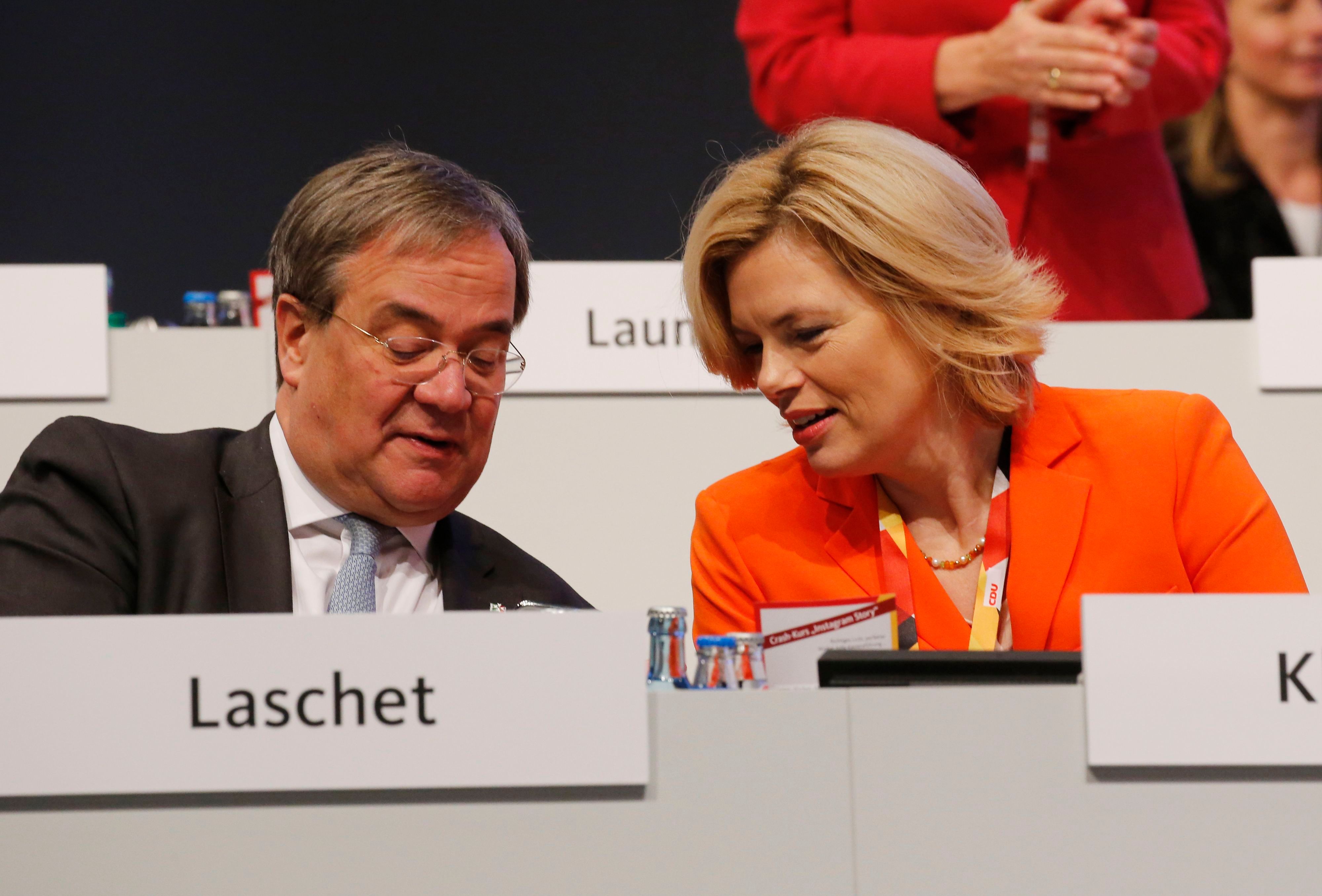 Julia Klöckner und Armin Laschet auf einem Parteitag