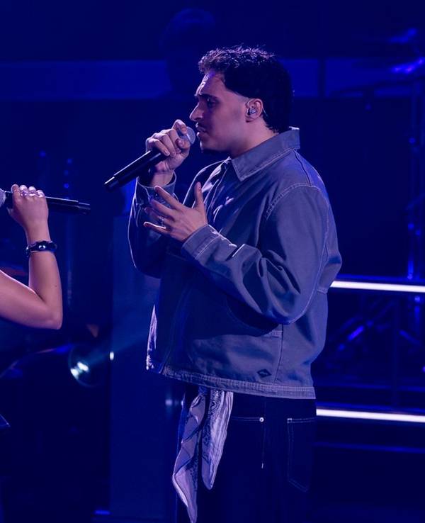 Aylin Basar und Diogo Rosa gelang bei „The Voice of Germany“ ein Battle voller großer Gefühle. (Bild: Joyn / Richard Hübner)