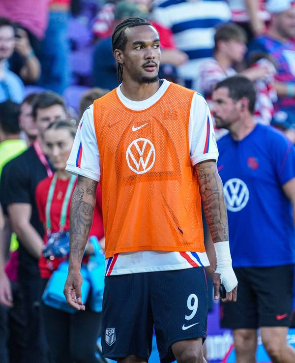 Damion Downs im Ersatzspieler-Leibchen.