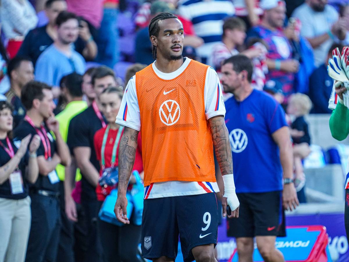 Damion Downs im Ersatzspieler-Leibchen.