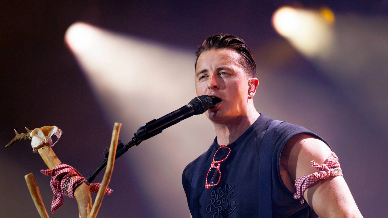 Sänger Andreas Gabalier live bei einem Konzert