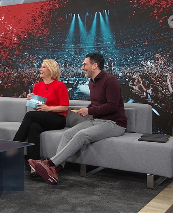 Kasalla-Sänger Bastian Campmann (ganz links) und Gitarrist Flo Peil (rechts daneben) sind zu Gast im ARD-Morgenmagazin.