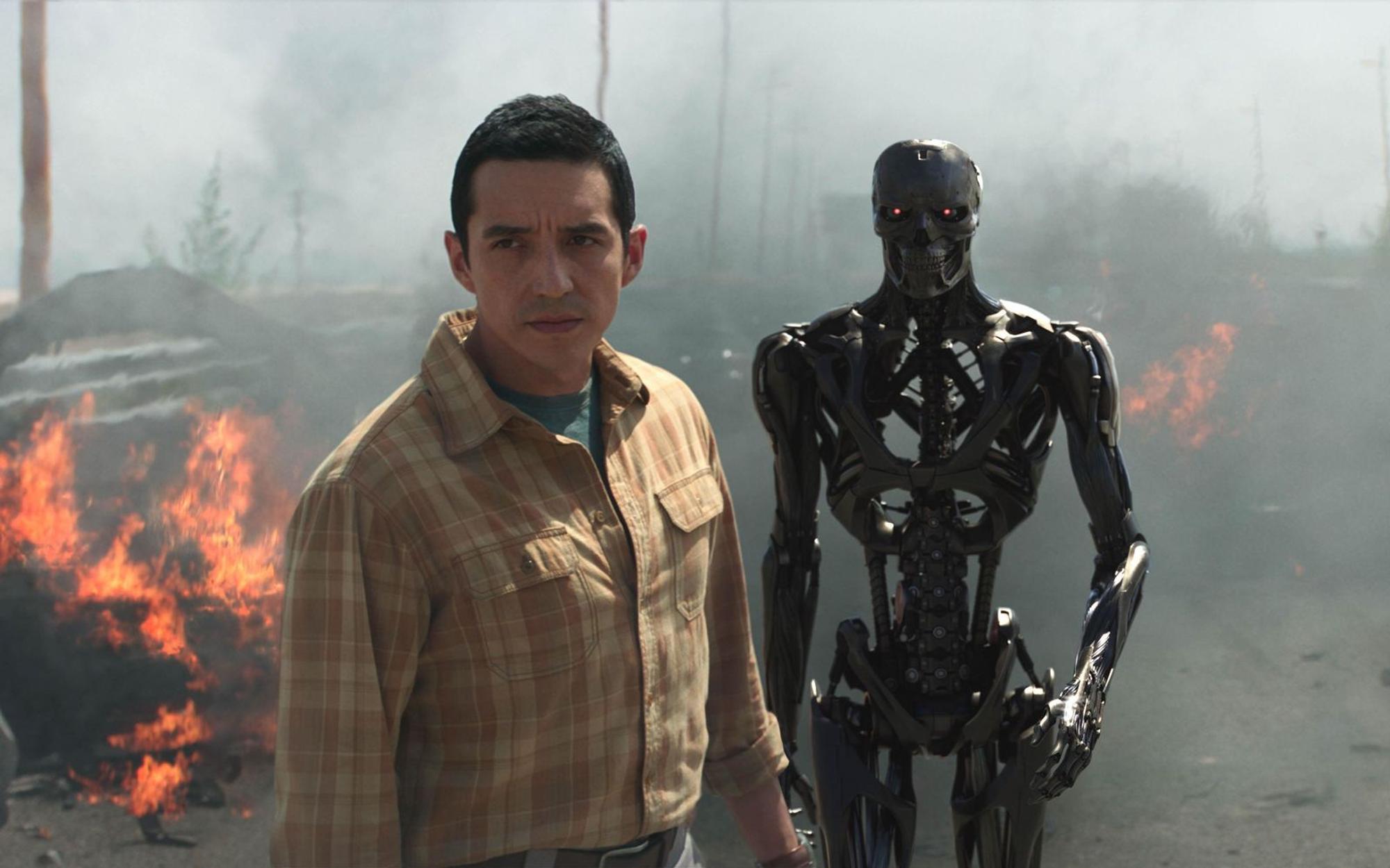 Der neue Terminator (Gabriel Luna) ist hinter Dani her - und kann sich zweiteilen. (Bild: 2019 Skydance Productions, LLC, Paramount Pictures Corporation and Twentieth Century Fox Film Corporation. All rights reserved. / Industrial Light & Magic)