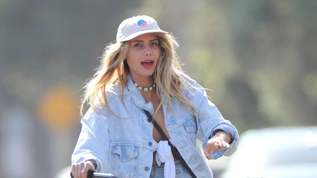 Sahara Ray redelt durch Malibu.