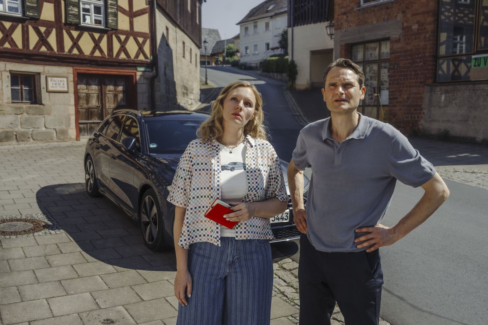 Ab sofort ermittelt Rosalie Thomass als Kriminalhauptkommissarin Emilia Rathgeber an der Seite von Fabian Hinrichs als Felix Voss in Nürnberg und der fränkischen Umgebung. (Bild: BR/Claussen+Putz Filmproduktion GmbH/Hendrik Heiden)