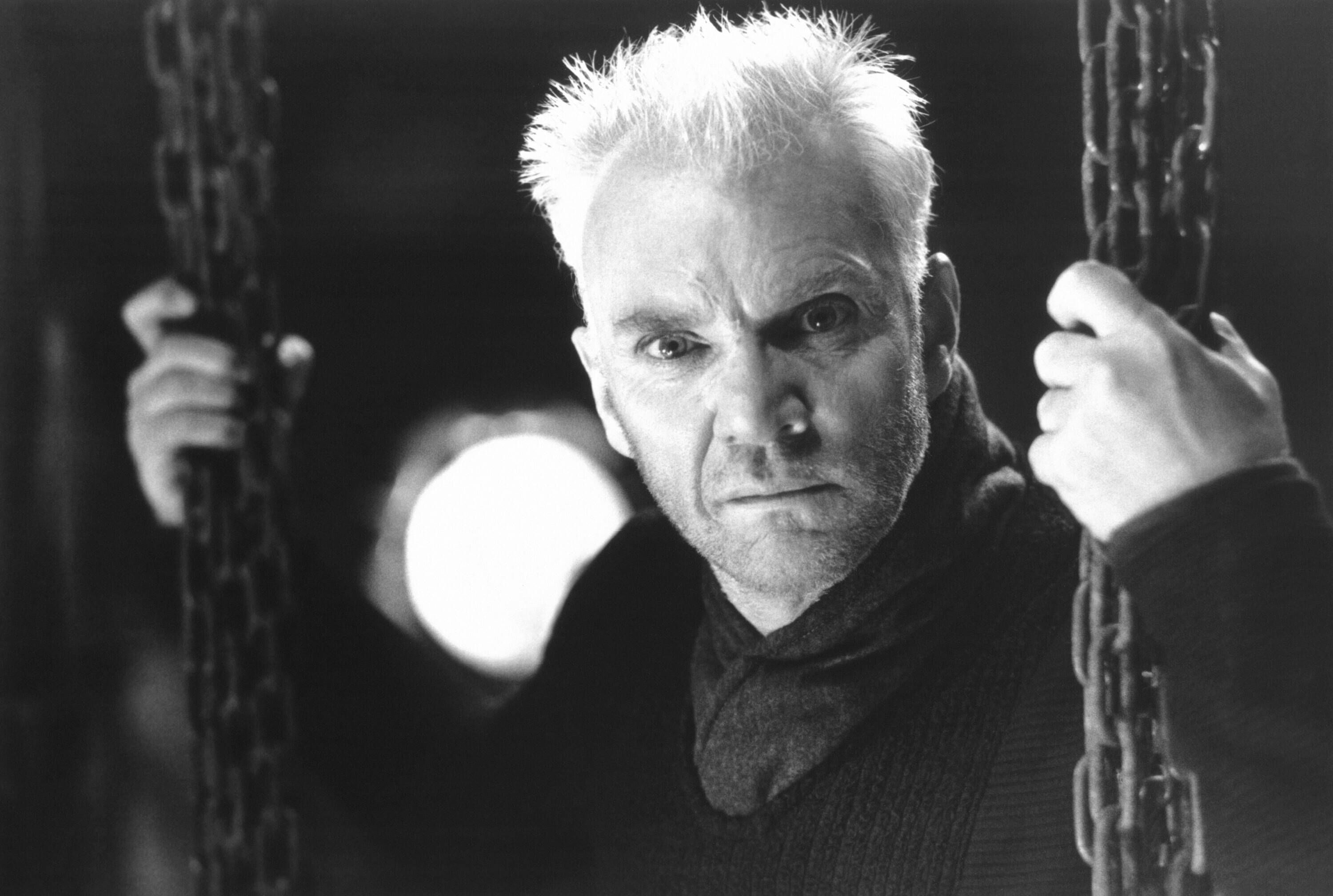 Malcolm McDowell in einem Ausschnitt aus dem Film „Star Trek: Generations“ aus 1994