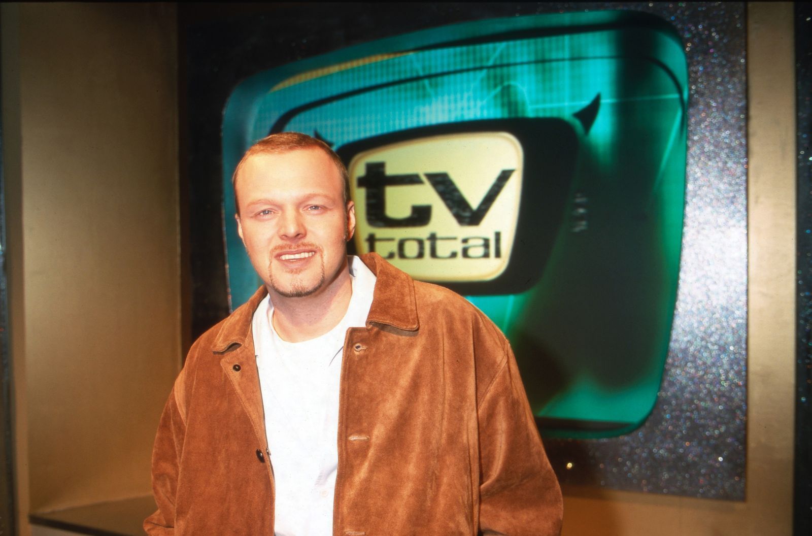Ab März 1999 moderierte Raab bei ProSieben die Late-Night-Show „TV total“.  (Bild: Frank Hempel/United Archives via Getty Images)