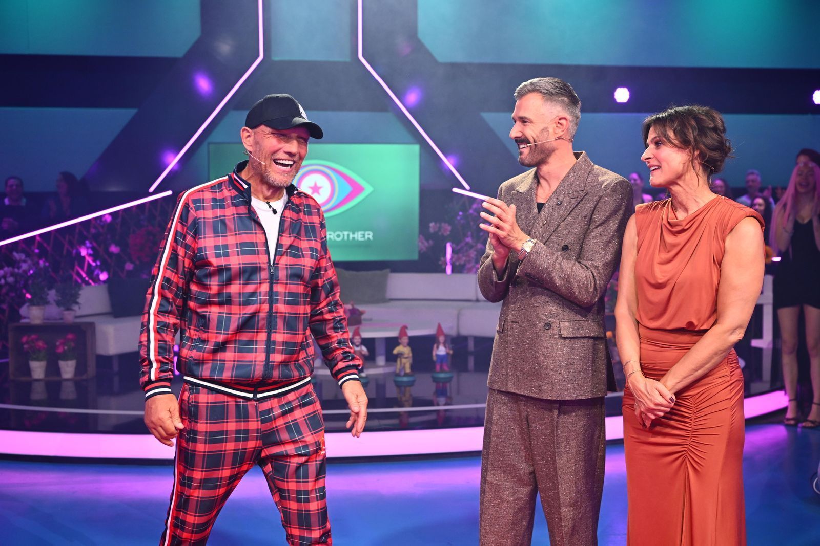 Der ewige Zweite: Axel Schulz (links) geht als fairer Verlierer aus dem Haus. (Bild: Joyn/Willi Weber)