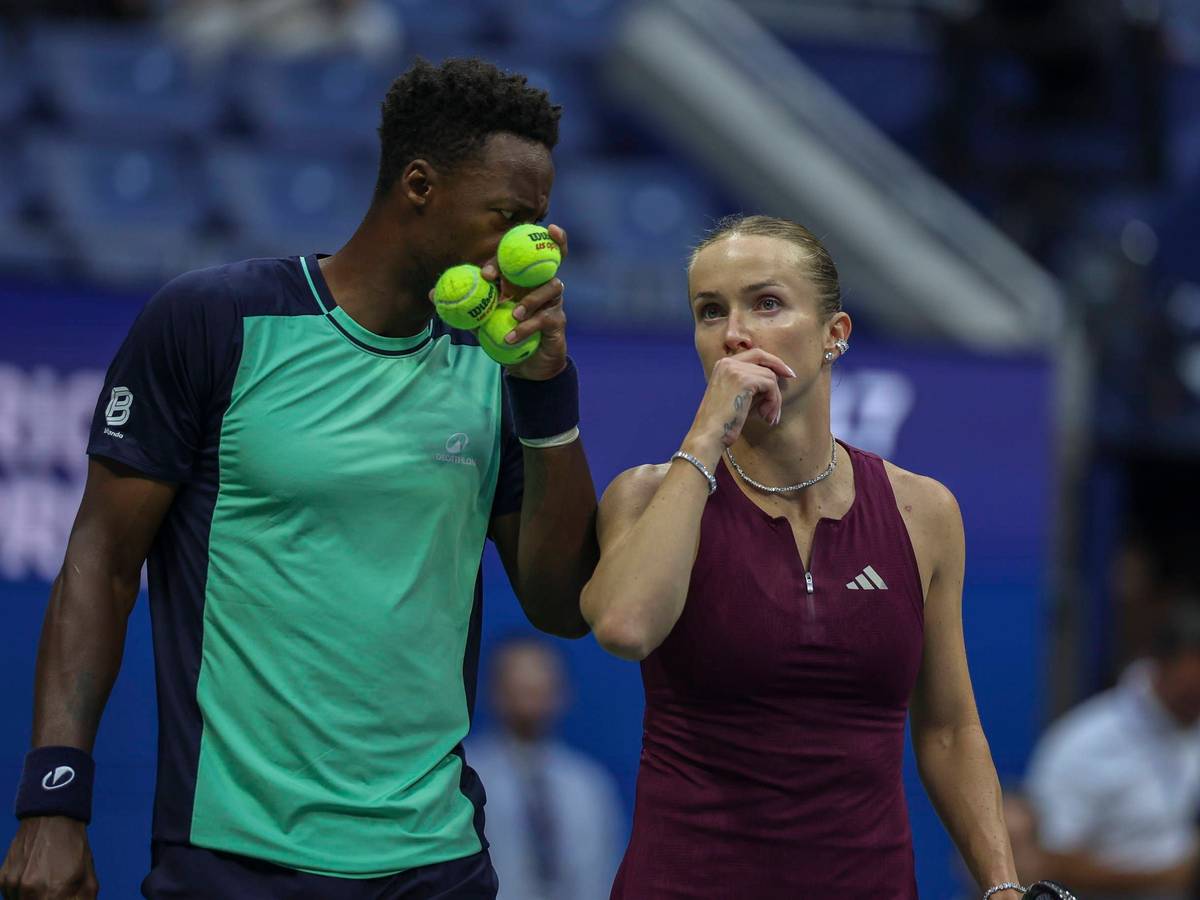 Gaël Monfils und Elina Switolina bei einem Mixed-Doppel gemeinsam auf dem Platz.