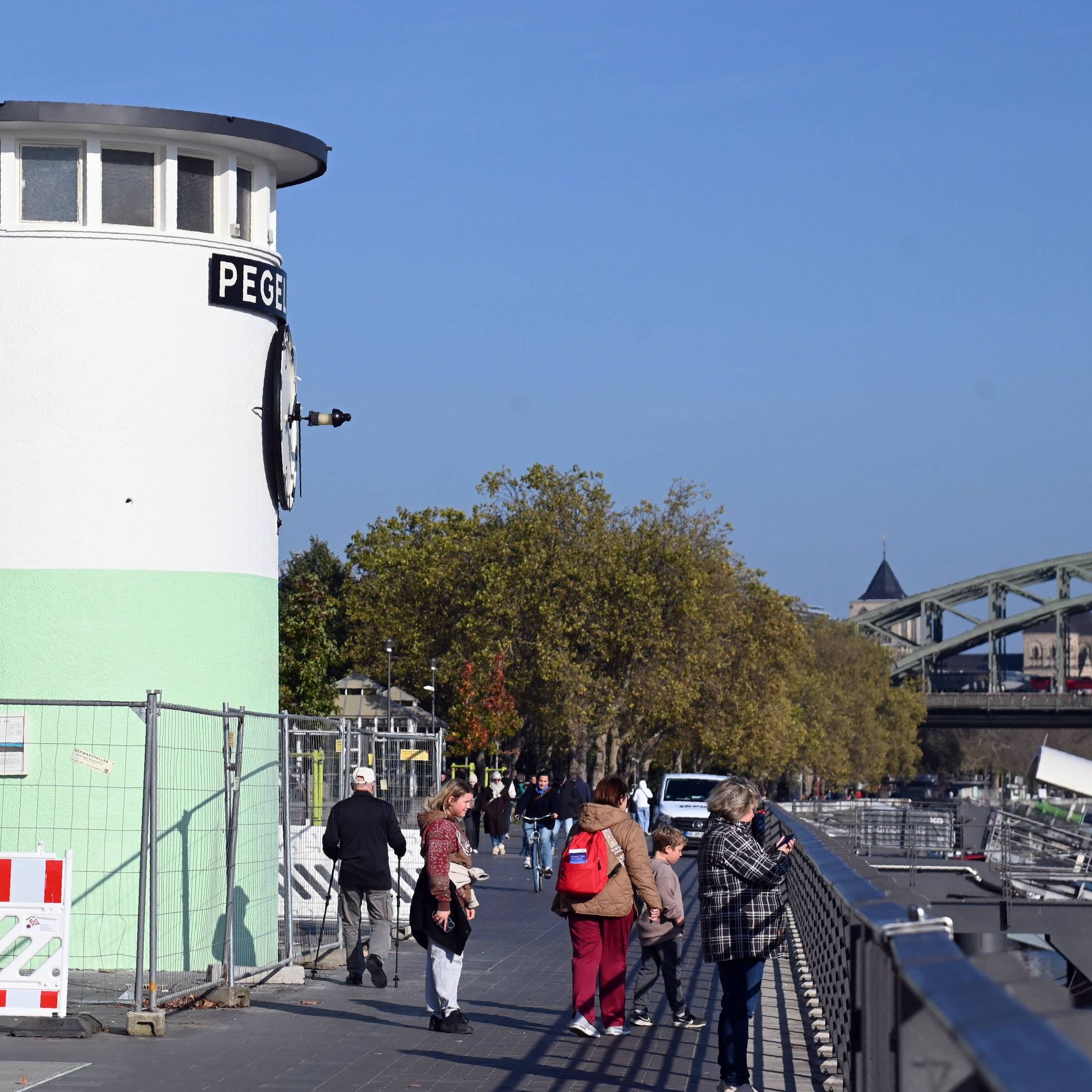 Der Pegel Köln wurde zur Hälfte in Grün gestrichen.