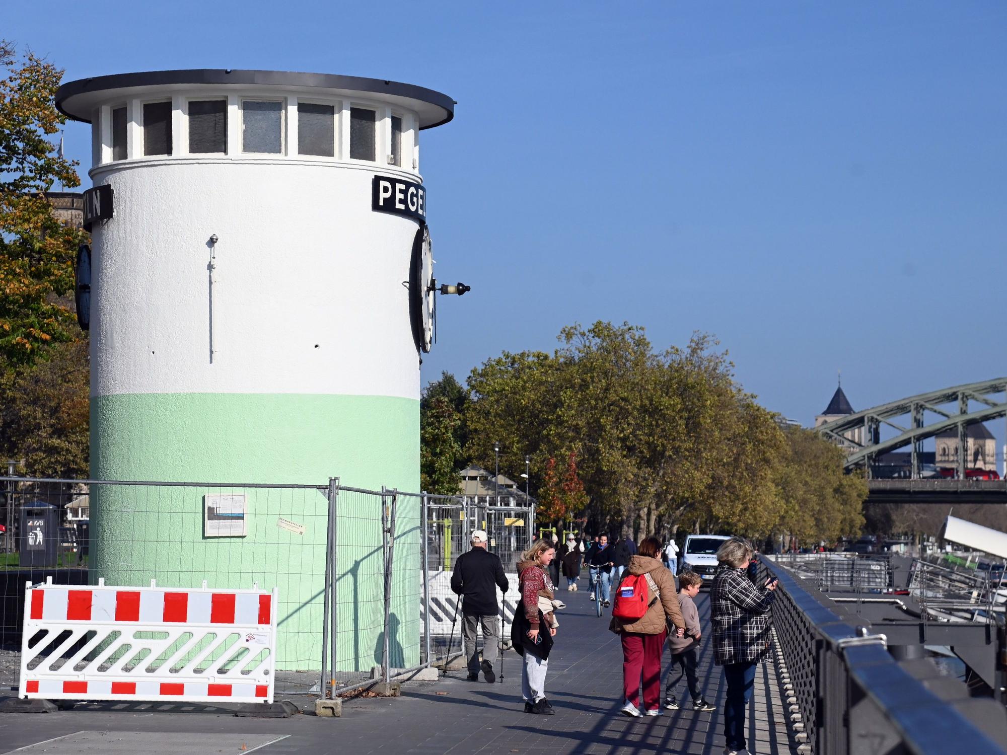 Der Pegel Köln wurde zur Hälfte in Grün gestrichen.
