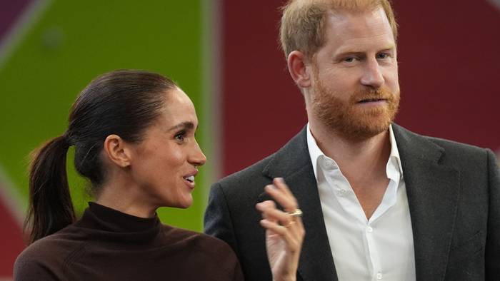 Prinz Harry und seine Frau Herzogin Meghan bei einem Besuch bei Epic Partners in Nottingham.