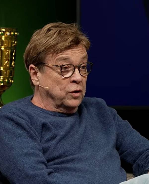 Zu Gast im TV-Studio: Béla Réthy.