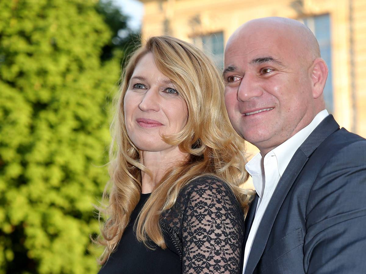 Steffi Graf und Andre Agassi (r.)
