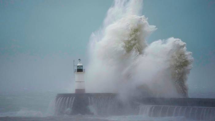 https://www.ksta.de/panorama/wetter-in-nrw-sturmtief-nimmt-kurs-auf-deutschland-1399970