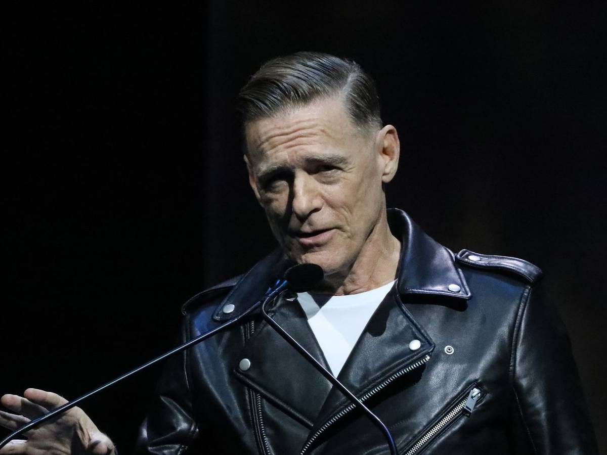 Der kanadische Sänger Bryan Adams (Bild) scheint wenig von Friedrich Merz zu halten. (Bild: 2022 Getty Images/Jeremy Chan)