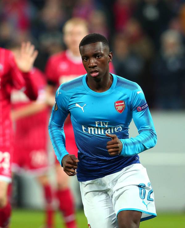 Eddie Nketiah im Trikot des FC Arsenal gegen den 1. FC Köln.
