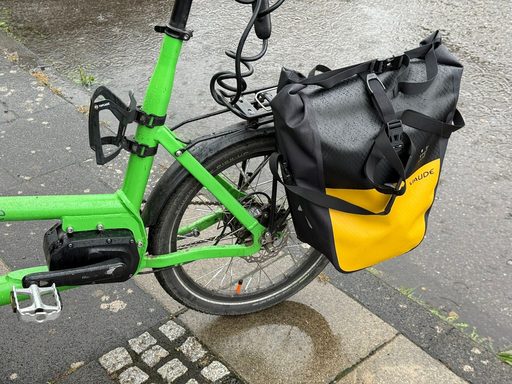 Die Fahrradtasche am Lastenrad.
