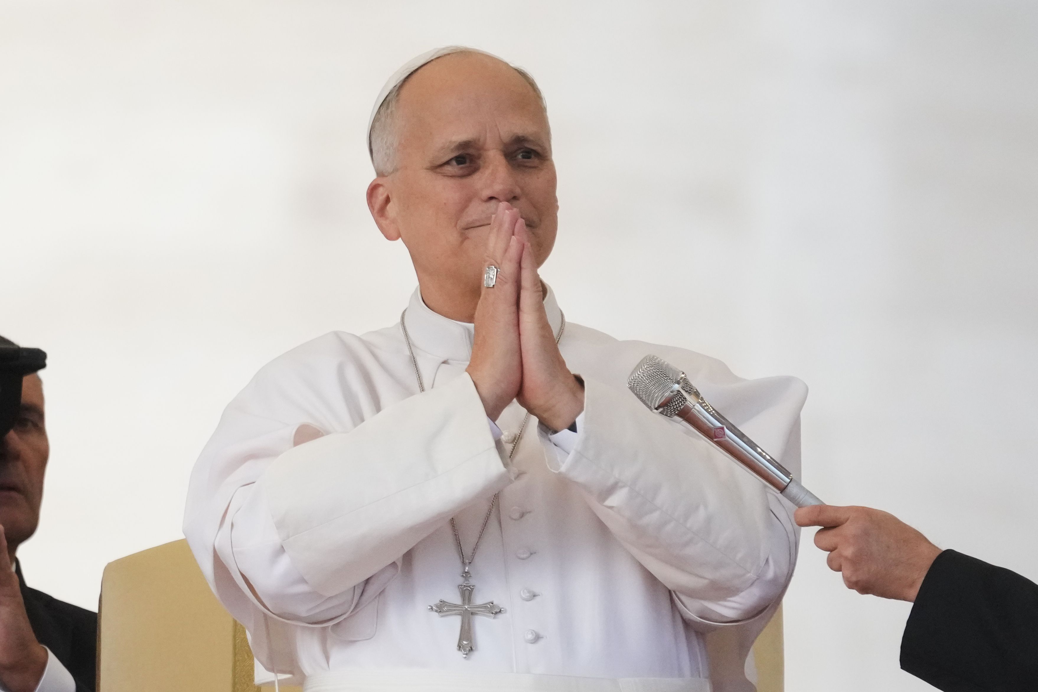 Papst Leo XIV. hält seine wöchentliche Generalaudienz auf dem Petersplatz ab.