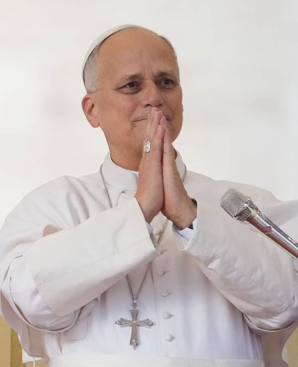 Papst Leo XIV. hält seine wöchentliche Generalaudienz auf dem Petersplatz ab.