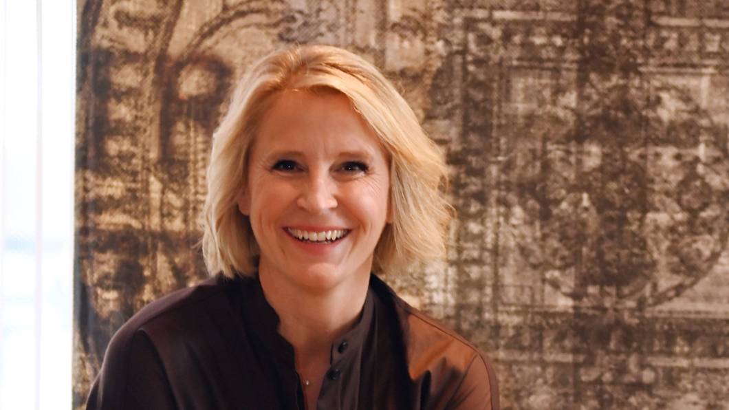 Moderatorin Susan Link lacht beim Interview-Termin für den Sonntag-EXPRESS am 4. September 2026 in Köln.