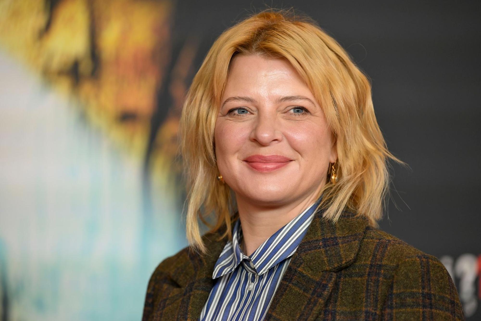 Jördis Triebel ist seit vielen Jahren eine feste Größe in der deutschen Film- und Fernsehlandschaft. Demnächst plant sie auch eine Ausstellung als Malerin. (Bild: 2026 Getty Images/Hannes Magerstaedt)