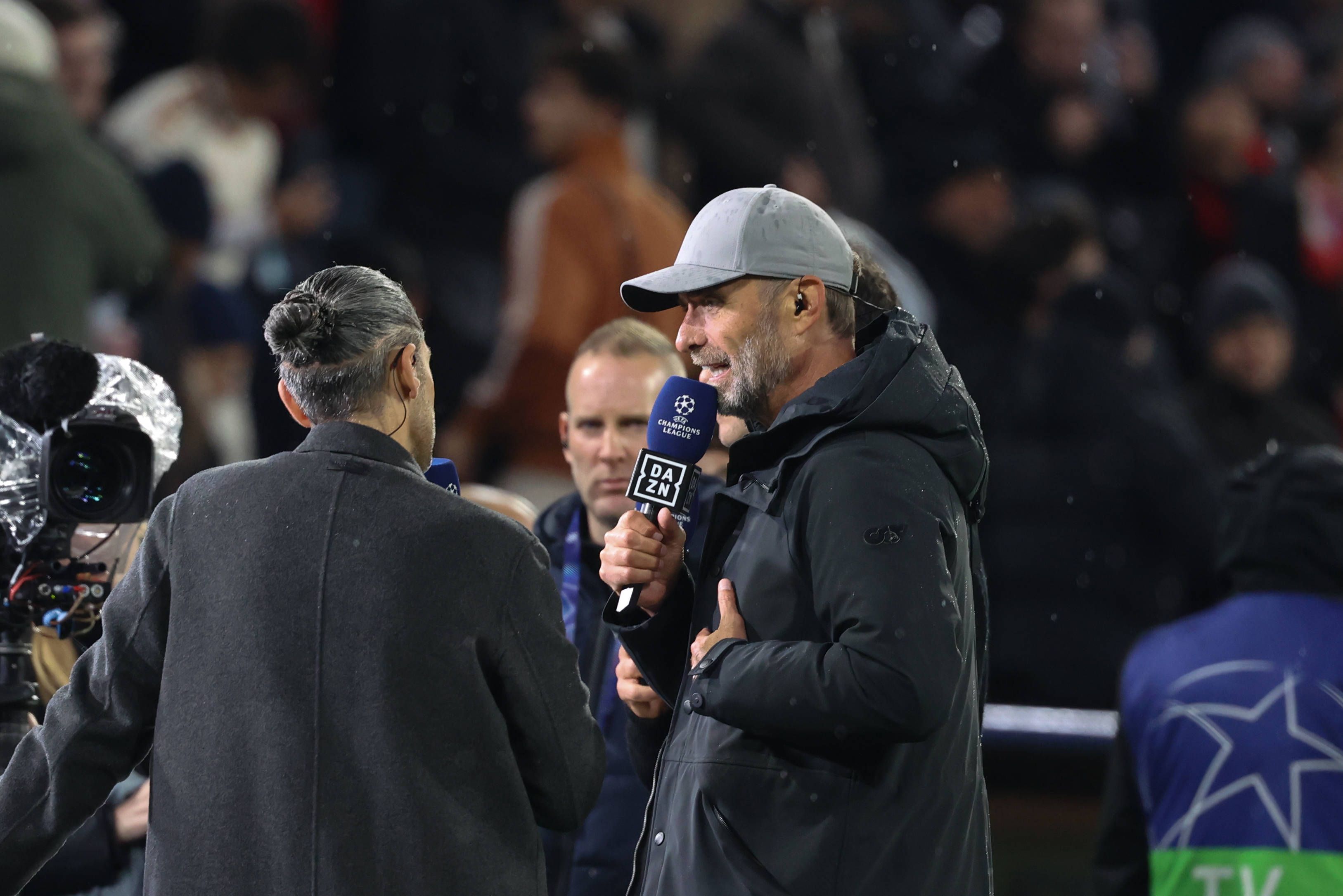 Jürgen Klopp im Interview bei DAZN.