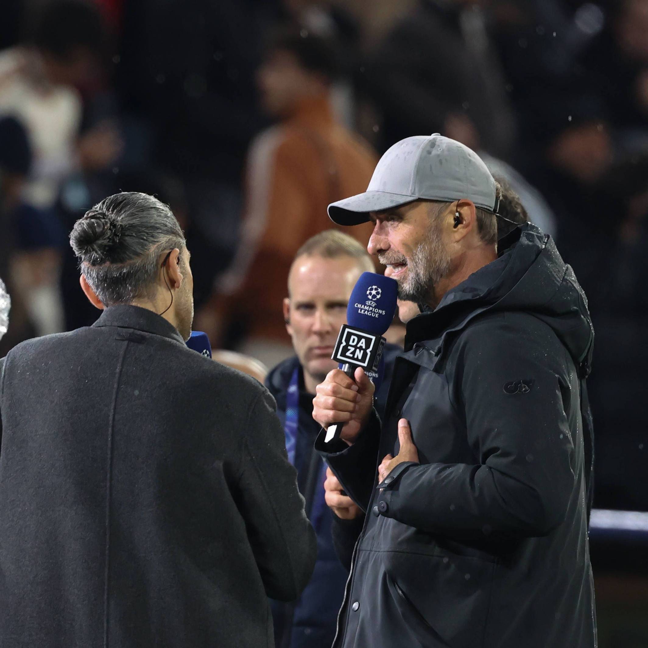 Jürgen Klopp im Interview bei DAZN.