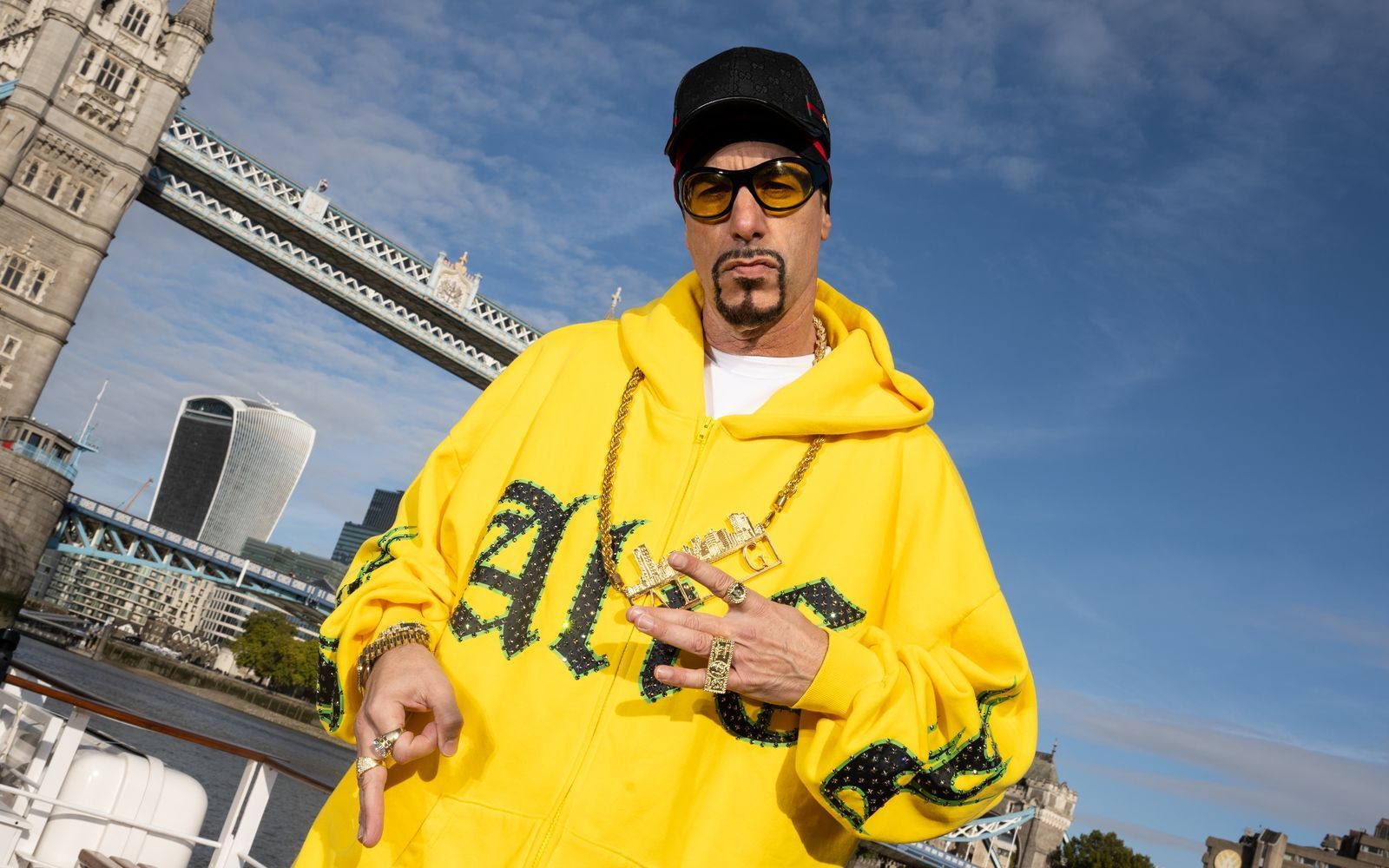 Der alte „Chav“ ist wieder da: Sacha Baron Cohen als Ali G bei einem Pressetermin zum Start des neuen Films. (Bild: Getty Images/Jeff Spicer)