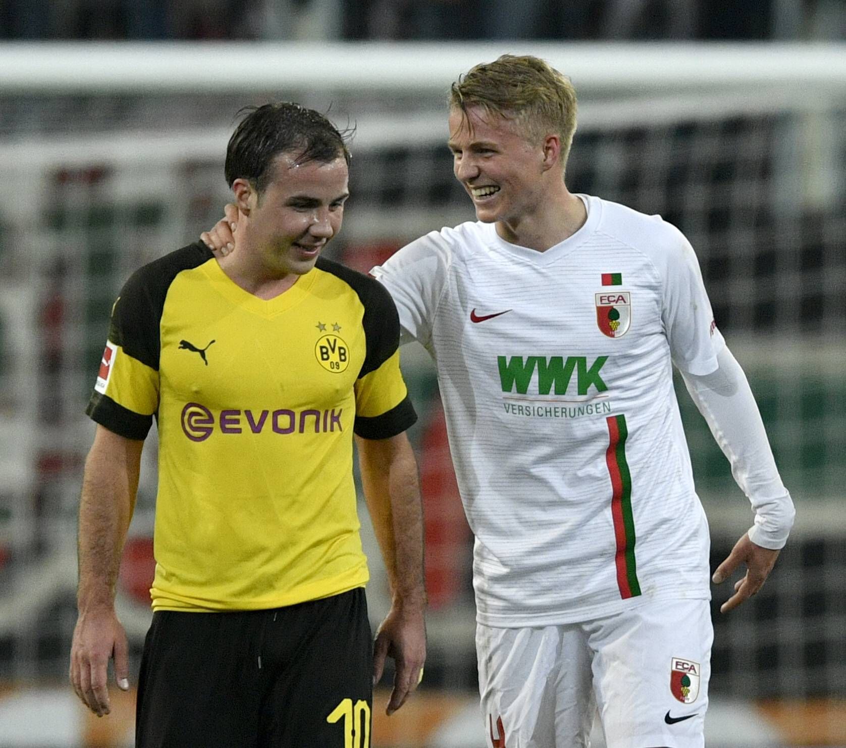 Mario Götze im Spiel gegen seinen Bruder Felix Götze.