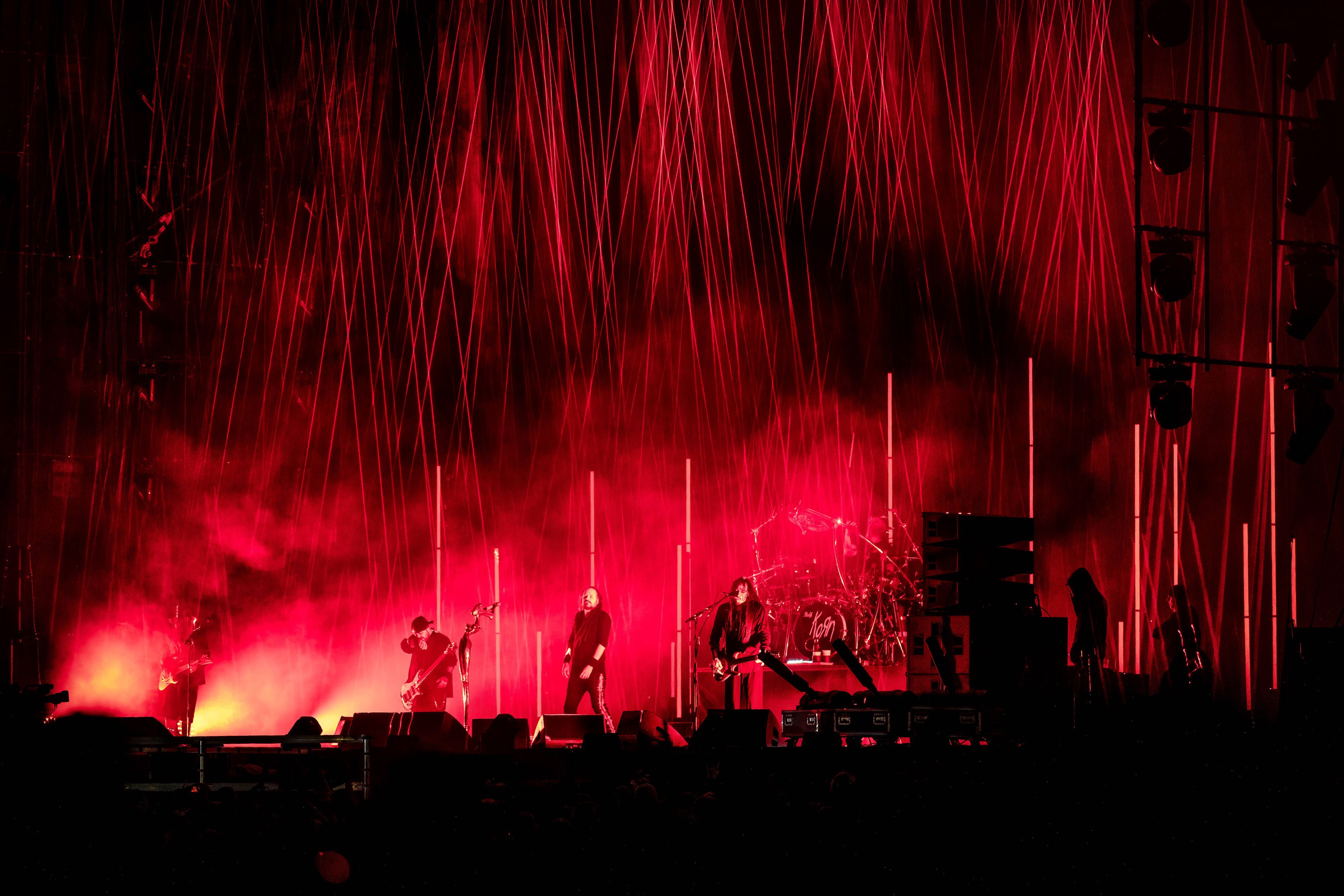 Während wir in Köln 11 Jahre lang auf einen erneuten Auftritt von Korn warten mussten, traten sie in der Zwischenzeit auf zahlreichen Festivals und Shows auf.