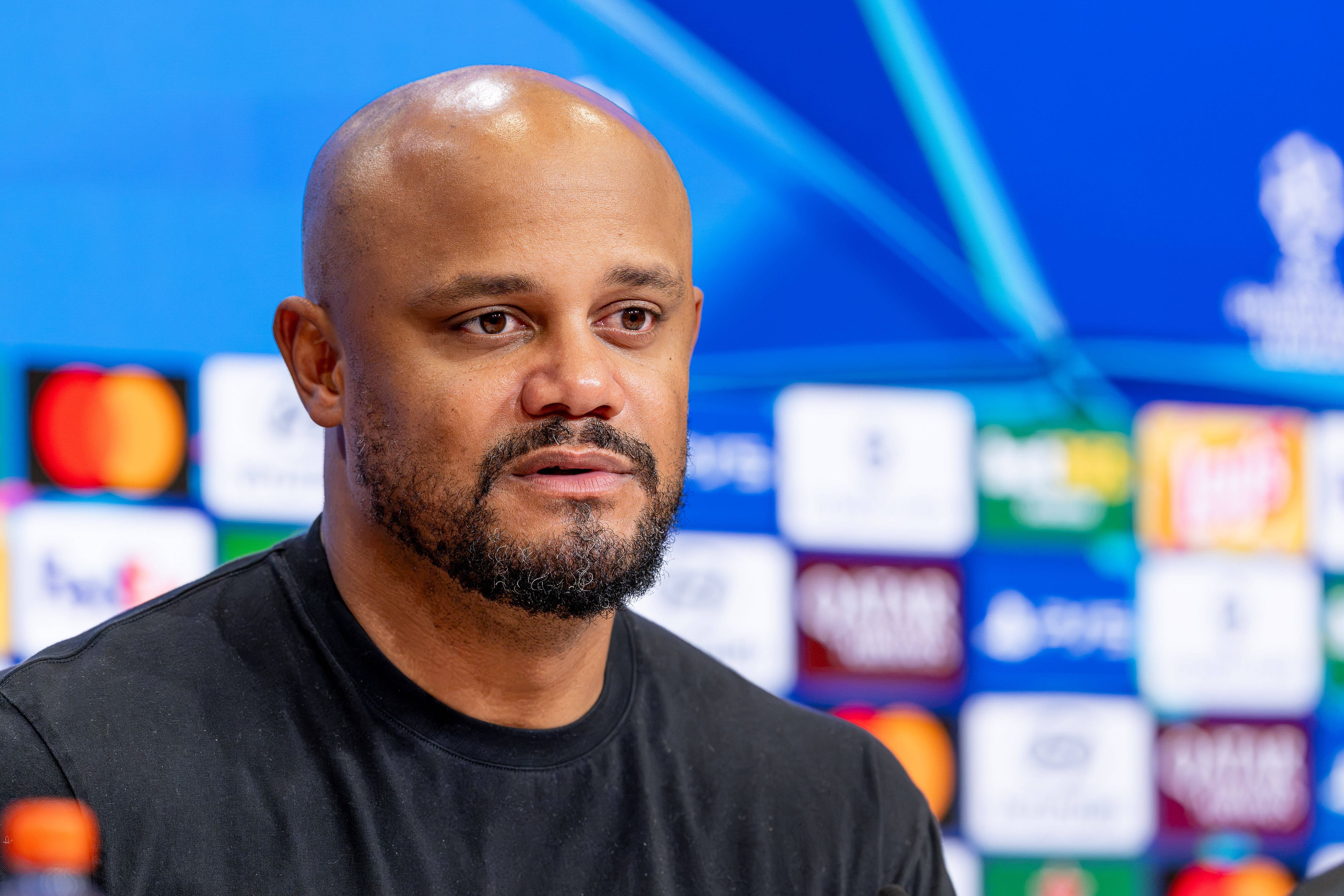 Vincent Kompany bei der Pressekonferenz.