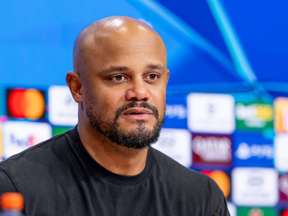 Vincent Kompany bei der Pressekonferenz.