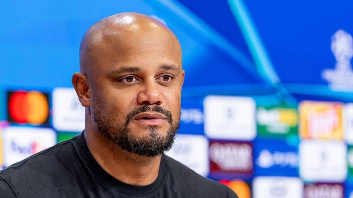 Vincent Kompany bei der Pressekonferenz.