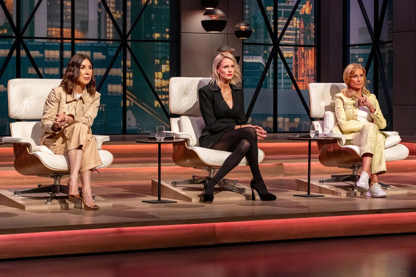 Dagmar Wöhrl (rechts) ist überzeugt, dass es sich bei ihr um die bessere Geschäftspartnerin gehandelt hätte. (Bild: RTL / Bernd-Michael Maurer)