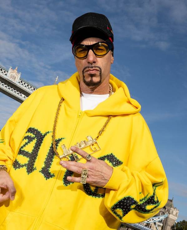 Sacha Baron Cohens neuer Film „Ali G: Who Iz I?“ löste schon vor dem Kinostart am 22. Oktober manche Kontroverse aus. (Bild: 2026 Getty Images/Jeff Spicer)