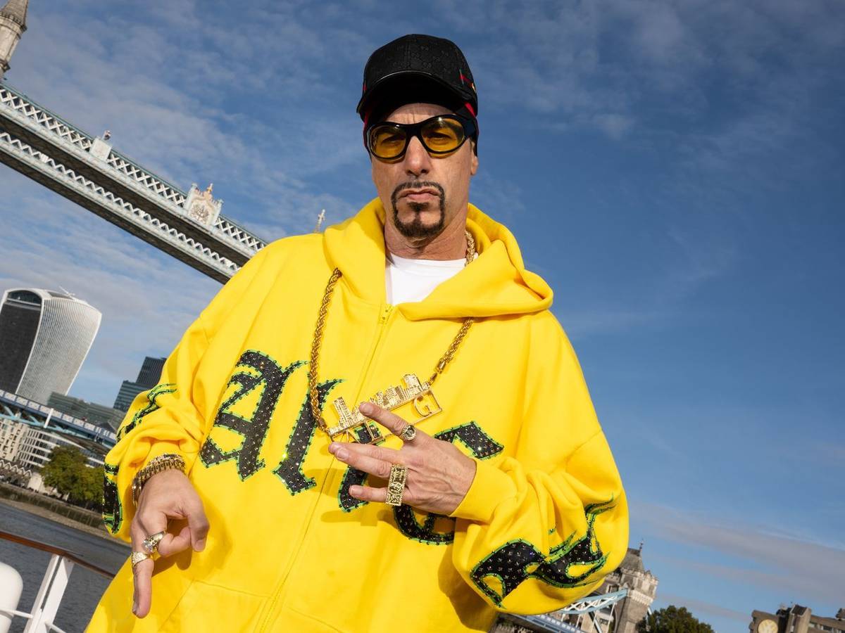 Sacha Baron Cohens neuer Film „Ali G: Who Iz I?“ löste schon vor dem Kinostart am 22. Oktober manche Kontroverse aus. (Bild: 2026 Getty Images/Jeff Spicer)