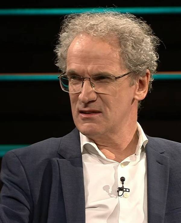 Eine Ausgrenzung von Ostdeutschland könne auf lange Sicht gravierende Folgen haben, sorgte sich Publizist Dirk Oschmann. (Bild: ZDF)