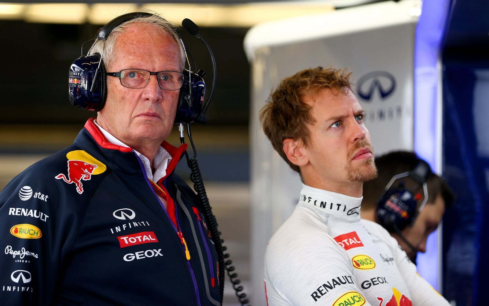 Sebastian Vettel (rechts) und Dr. Helmut Marko arbeiteten erfolgreich beim Formel-1-Rennstall Red Bull zusammen. (Bild: 2014 Getty Images/Clive Mason)