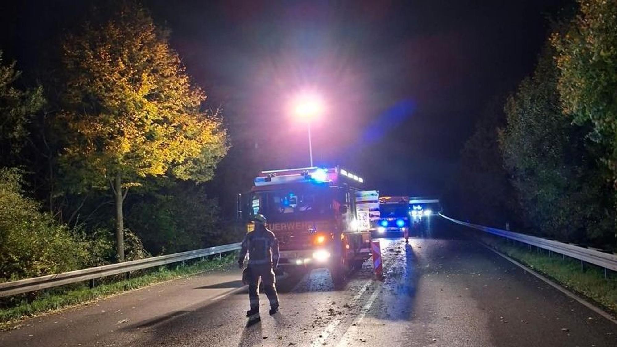 Einsatz der Feuerwehr Pulheim nach dem ersten Herbststurm.