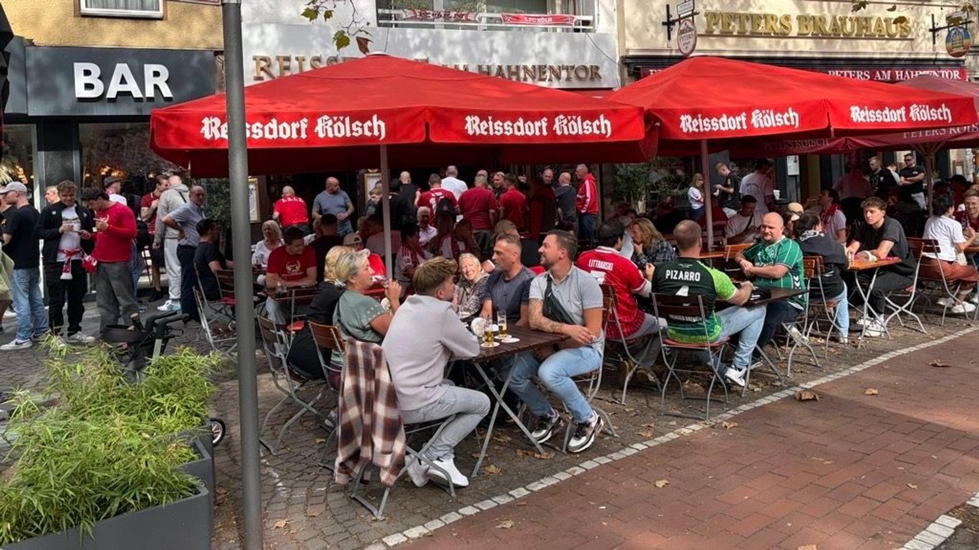 Blick auf das Reissdorf am Hahnentor.