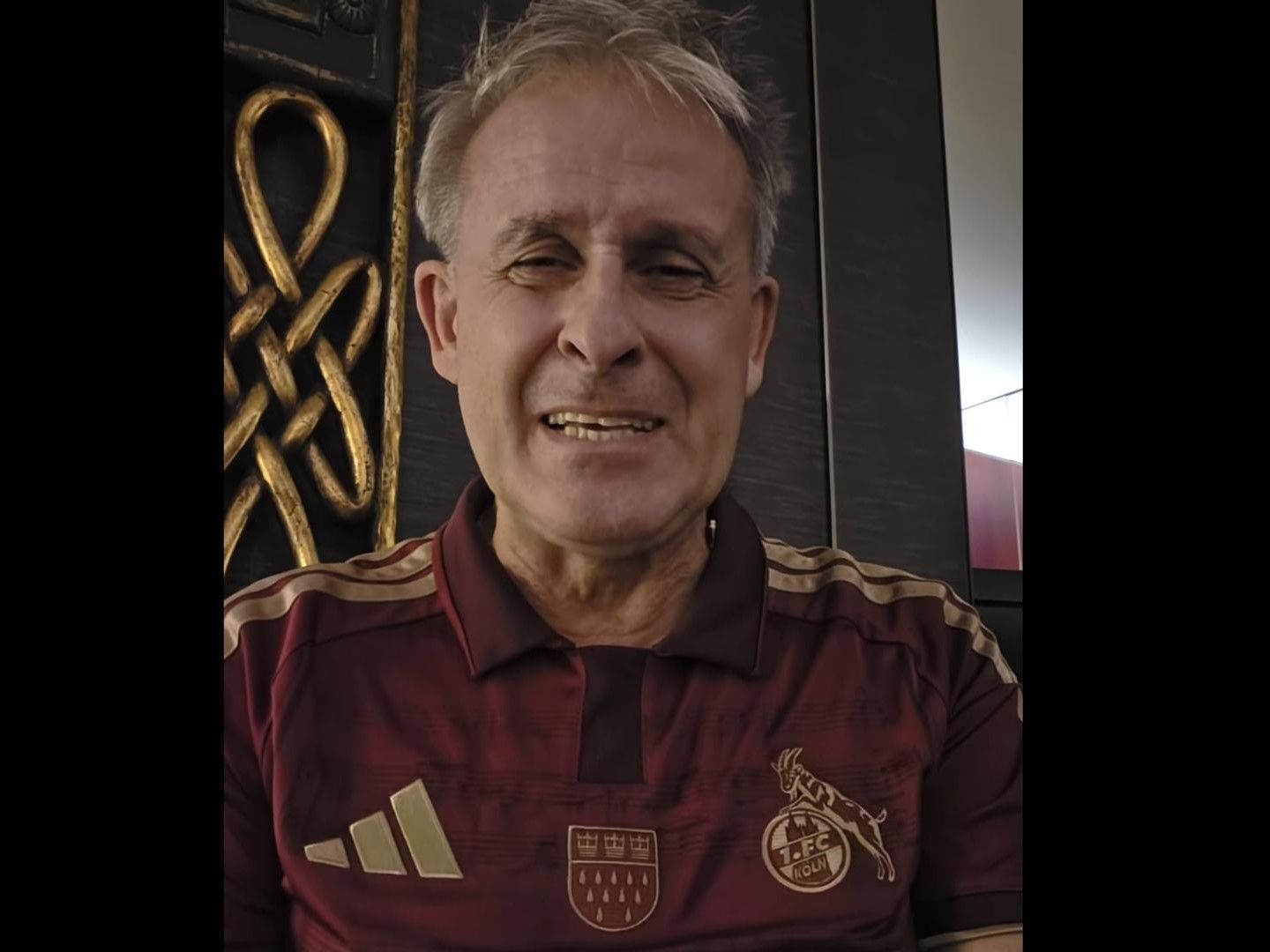 Pierre Littbarski im Willi-Ostermann-Trikot des 1. FC Köln.