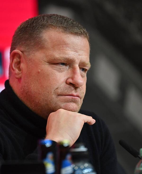 Max Eberl bei einer Pressekonferenz.