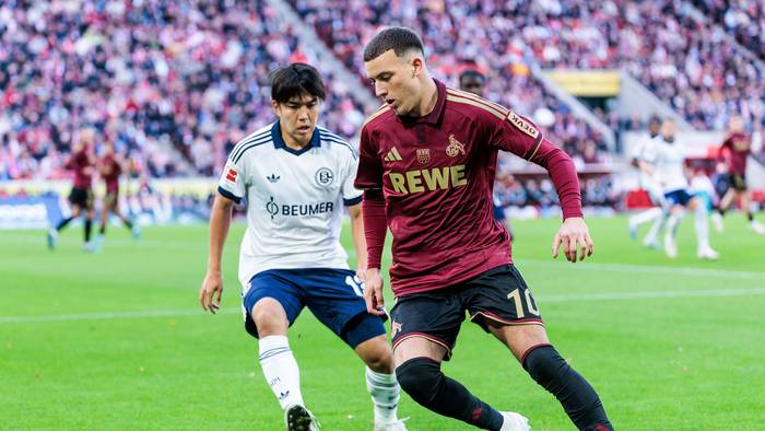 Said El Mala (1. FC Köln) gegen Schalkes Satoshi Tanaka.
