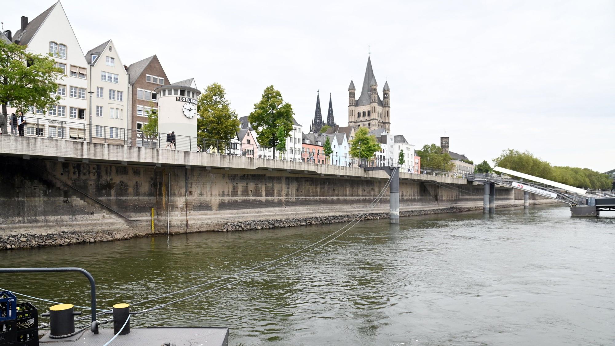 Keine Schiffe, keine Einnahmen. Weil der Rhein so wenig Wasser führt, bleiben Kreuzfahrttouristen aus.