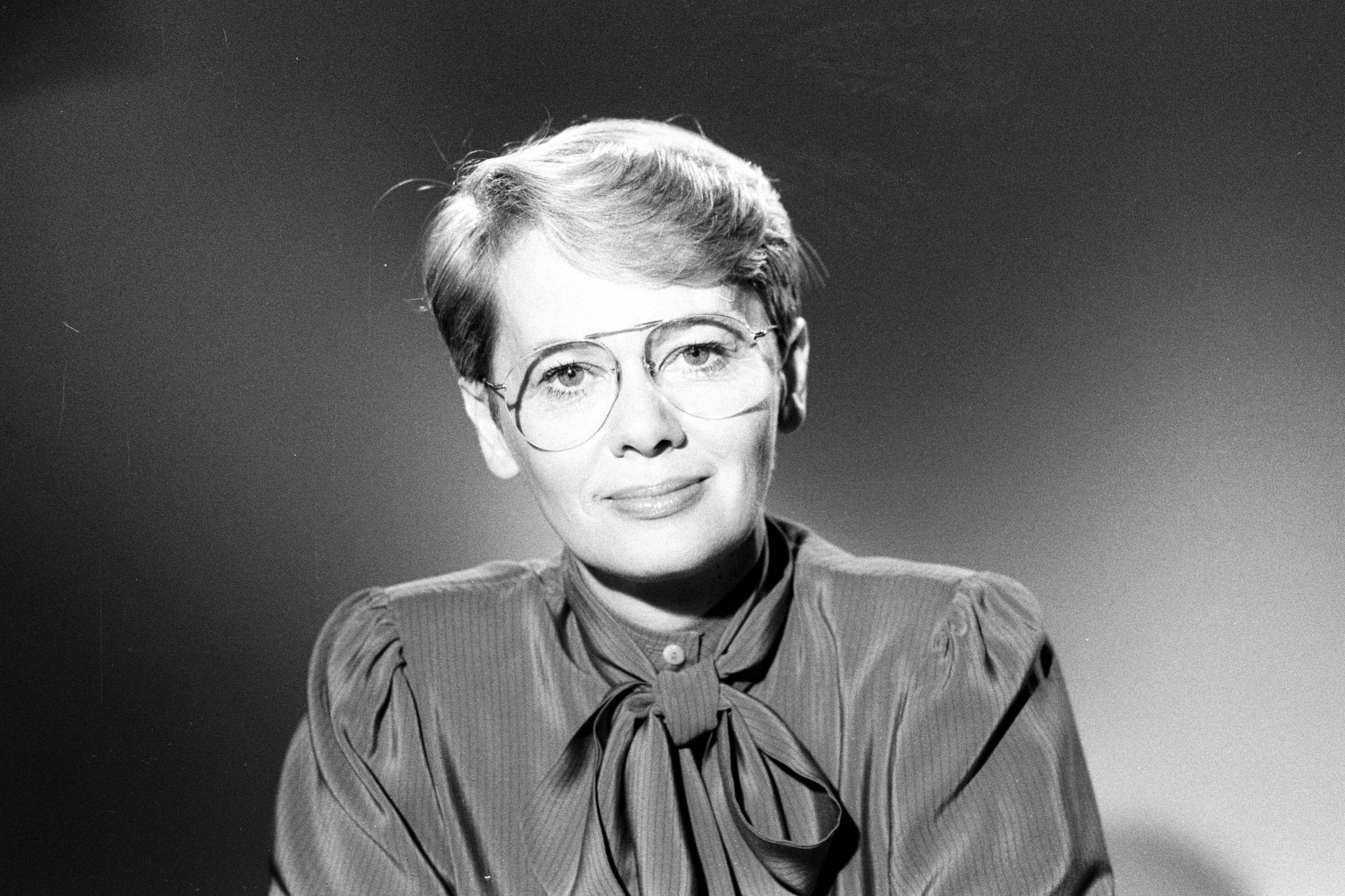 Fernsehansagerin Hanni Vanhaiden mit Brille