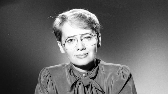 Fernsehansagerin Hanni Vanhaiden mit Brille