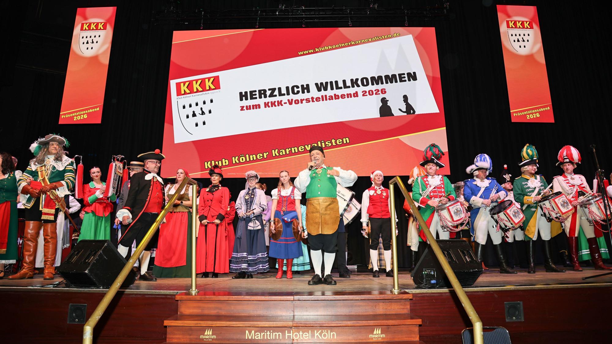 Die Fidelen Kölschen auf der Maritim-Bühne.